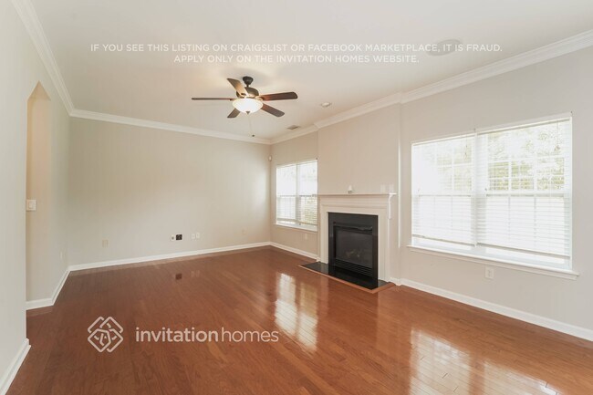 Foto del edificio - 3415 Crutchfield Pl