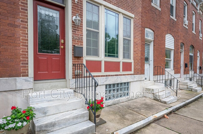 Building Photo - 3033 Eastern Ave
