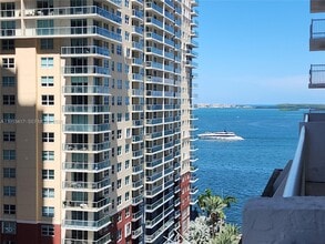 Building Photo - 1200 Brickell Bay Dr