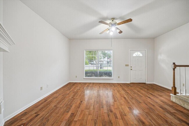 Foto del edificio - 2930 Grants Lake Blvd