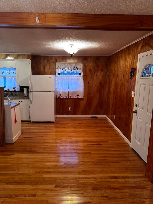 Foto del edificio - 3540 Wandering Ln NE