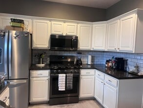 Building Photo - 3427 Fishinger Mill Dr