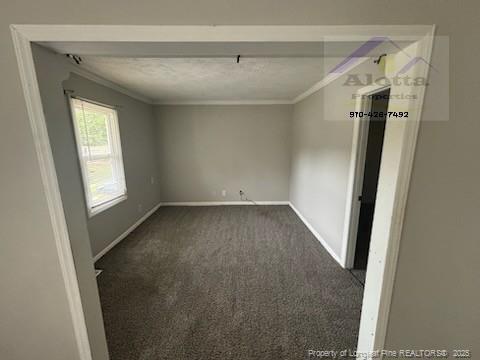 Building Photo - 6075 Lexington Dr