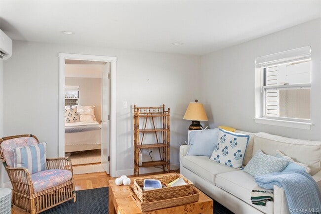 Building Photo - 13 Tildean Ln