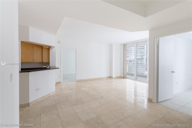 Foto del edificio - 801 Brickell Key Blvd