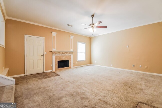 Building Photo - 6312 Selborn Dr SW