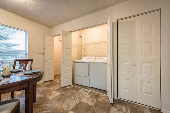 Foto del edificio - Olive Branch Townhomes