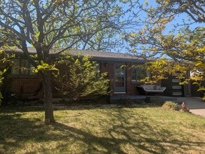 Building Photo - 255 S 38th St