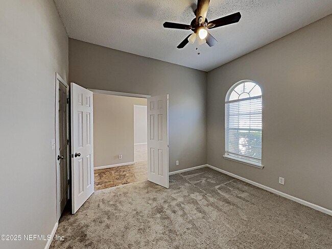 Building Photo - 12360 York Harbor Dr