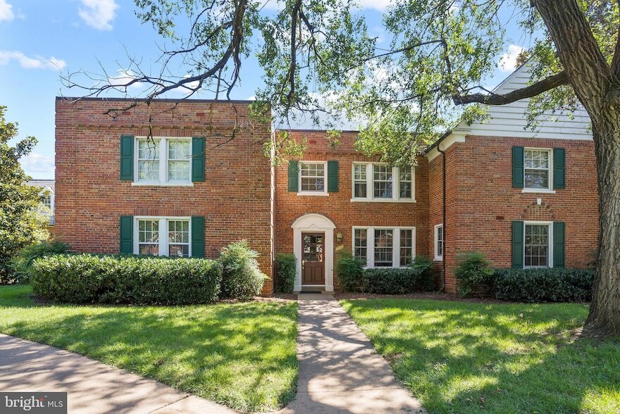 Photo - 1721 N Queens Lane Unit 1103