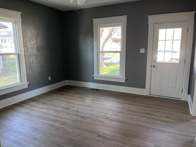 Foto del edificio - 2134 Hazel St