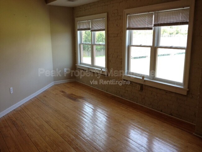 Foto del edificio - 1201 W City Point Rd