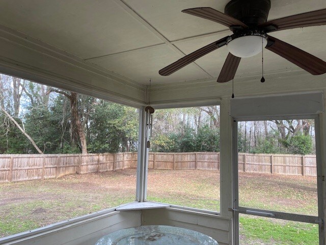 Building Photo - 1319 Blakemore Ct