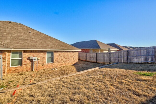 Building Photo - 7715 Bennie Terrace