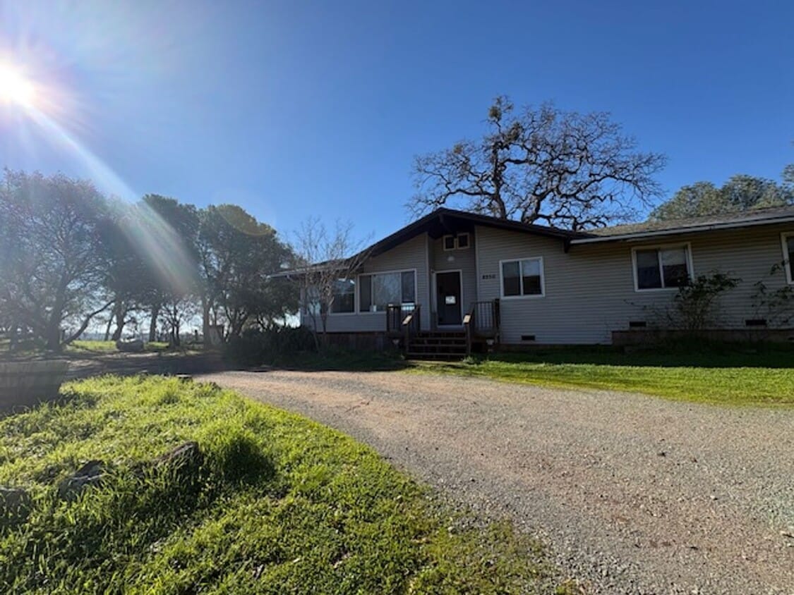 Building Photo - 3BD/2BA home in Auburn