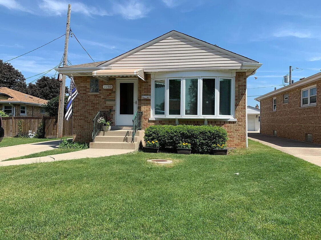 7750 W Peterson Ave, Chicago, IL 60631 House Rental in Chicago, IL