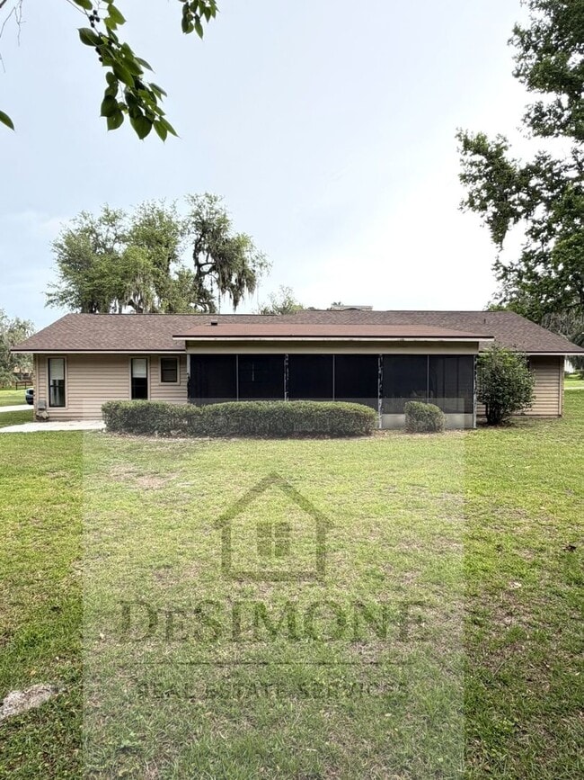 Building Photo - Charming 3BR Home in Country Oaks – Close to West Marion Hospital, Shopping, Dining & WEC