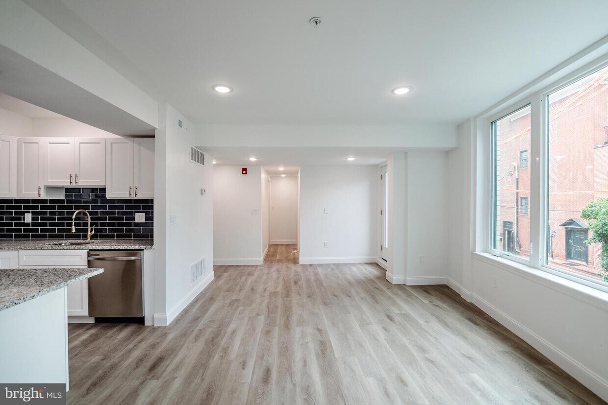 Foto principal - 129 Washington Ave