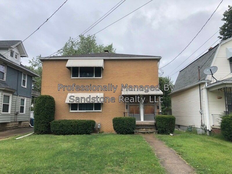 Primary Photo - 2 BEDROOM Upstairs of a duplex