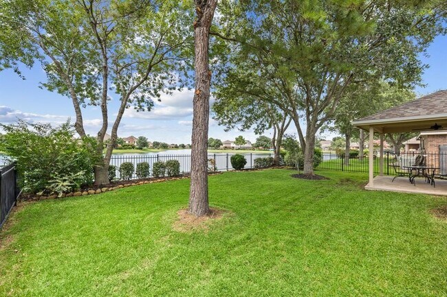 Building Photo - 26130 Travis Brook Dr