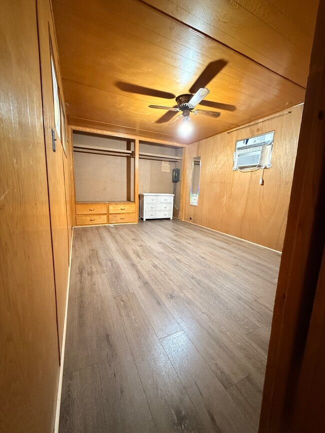 Building Photo - 254 Shoshone Ln