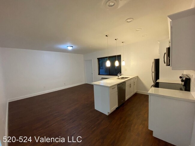 Building Photo - 3201 Aviation Ave