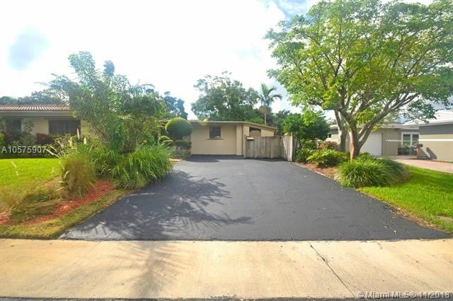 Primary Photo - 5532 SW 1st Ct