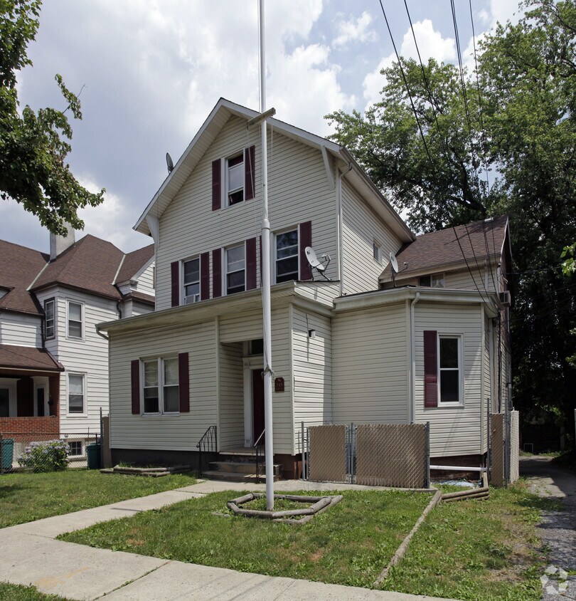 Primary Photo - 245 Heberton Ave
