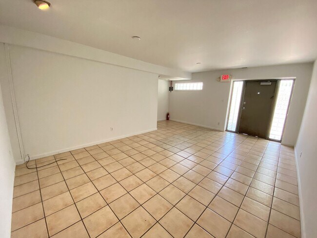 Foto del edificio - 153 E 12th Ave