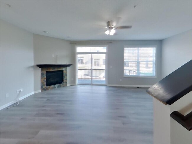 Foto del edificio - 8303 Norwood Ln N