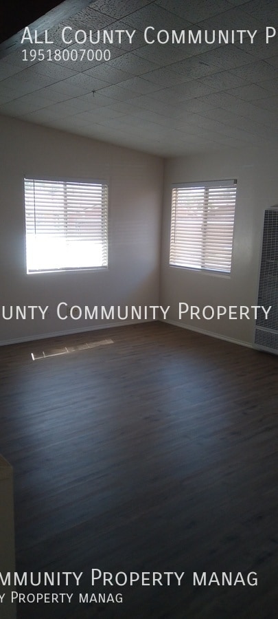Building Photo - 6377 Hermosa Ave