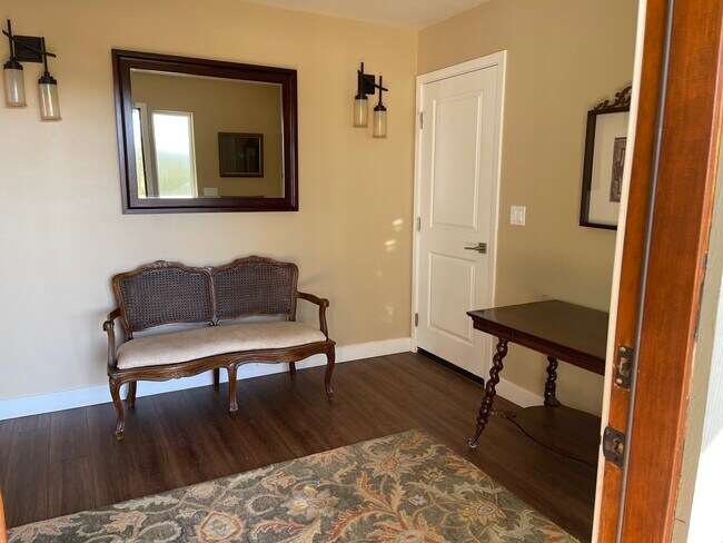 FRONT ENTRY - 1496 Malcolm Dixon Rd