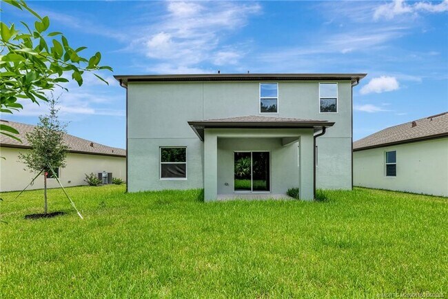 Foto del edificio - 5029 Armina Pl