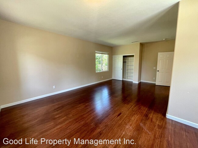 Building Photo - 4 br, 3.5 bath House - 704 Vereda Rd
