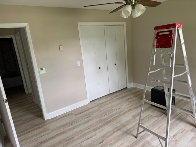Foto del edificio - 100 Timbercreek Dr