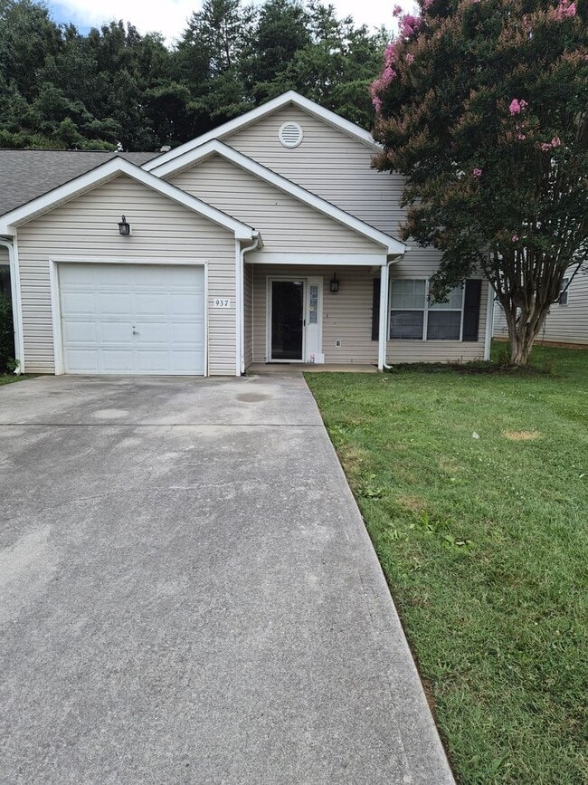 Building Photo - 937 Ashley Michelle Ct