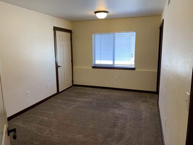 Building Photo - 3225 Catron St