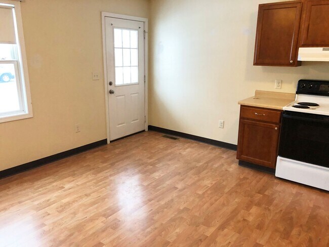 Foto del edificio - 624 McClellan St