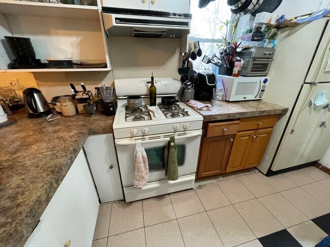 Foto del edificio - 46 Park Vale Ave