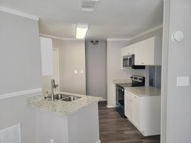 Fotografía del edificio - 4122 Alaskian Sunrise