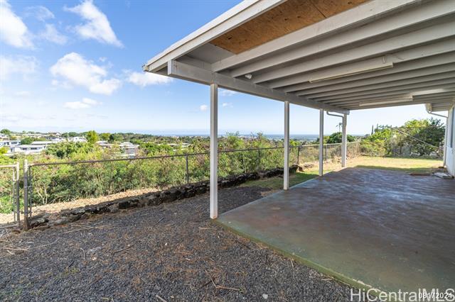 Building Photo - 2127 Awikiwiki St