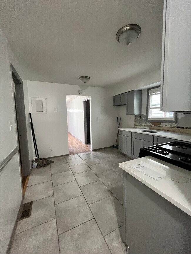 Foto del edificio - 99 Old Bergen Rd