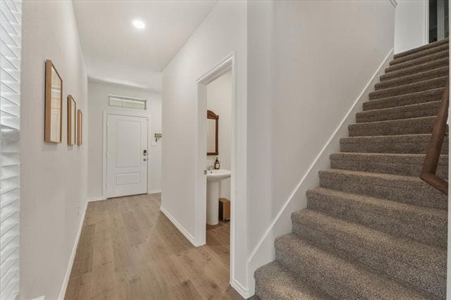 Building Photo - 1011 Stones Throw Dr