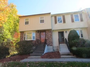 Building Photo - 53 Stonegate Ln