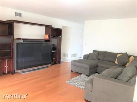 Foto del edificio - 2364 Burnside St
