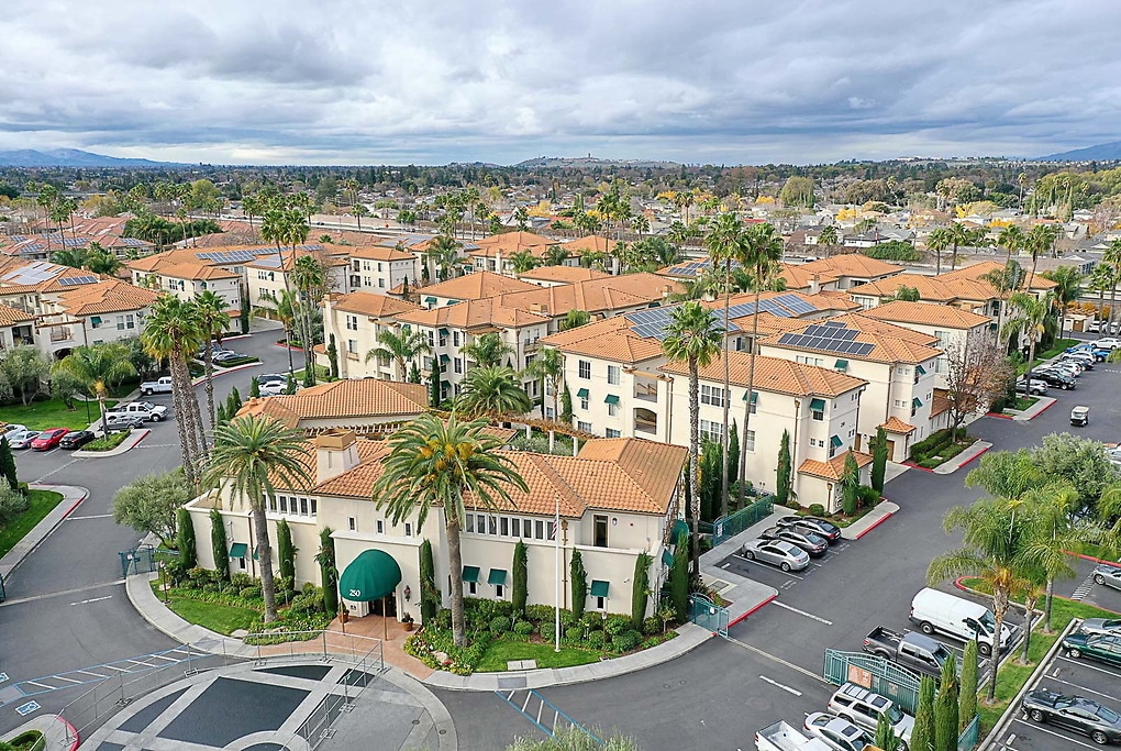 Primary Photo - Palma Sorrento at Palm Valley