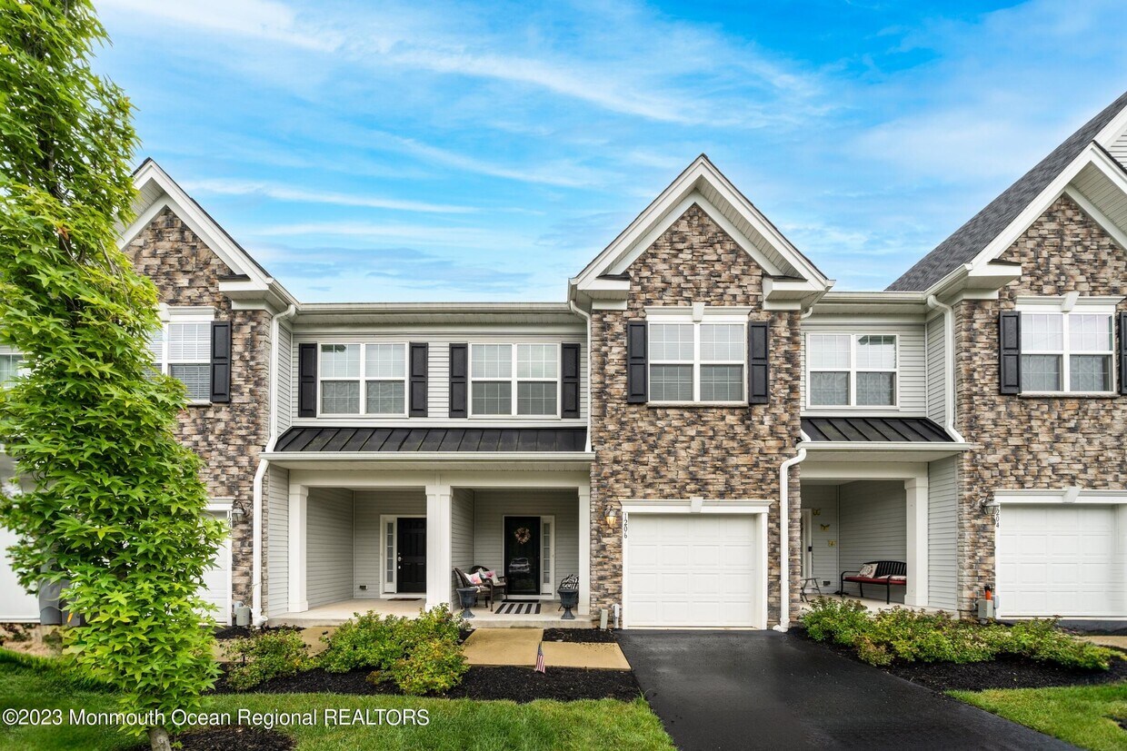 Primary Photo - 1206 Paxton Ln