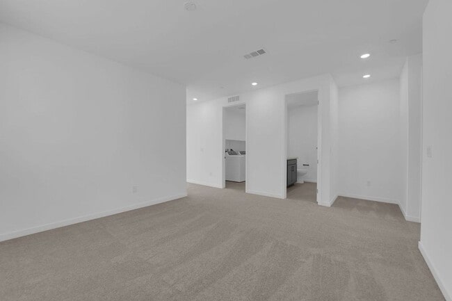 Building Photo - BRAND NEW Taylor Morrison Townhome | Lark Hill at Summerlin | 4 BD / 2.5 BA | 1,645 SF