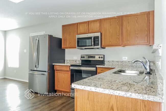 Building Photo - 1404 Whitewater Dr