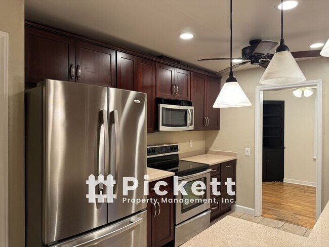 Foto del edificio - 2 Plus Bedroom Home in Bremerton